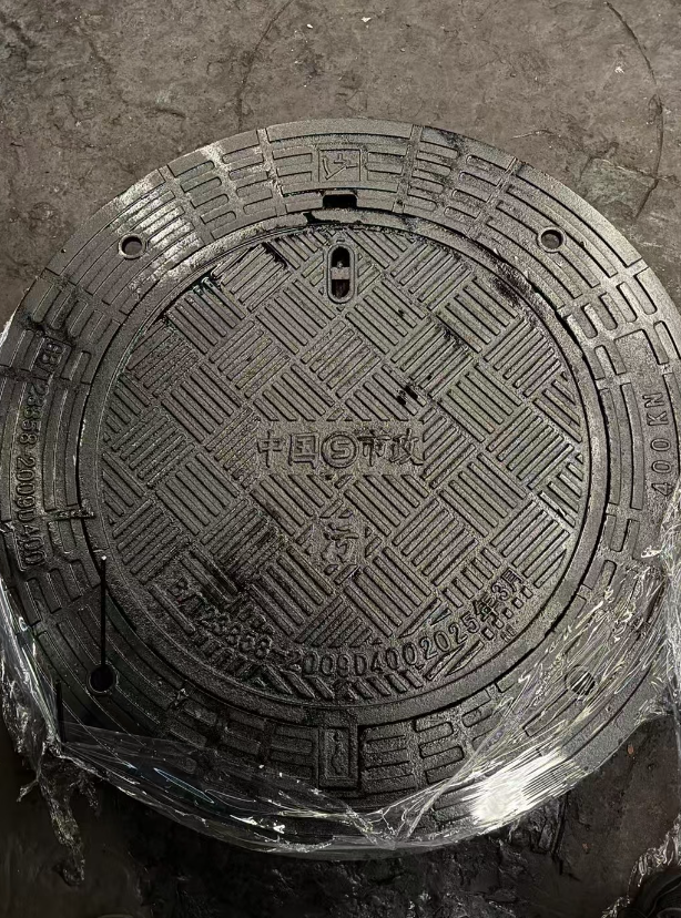 启东球墨铸铁防沉降井盖展示